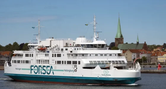 Res med båt mellan Helsingborg och Helsingör